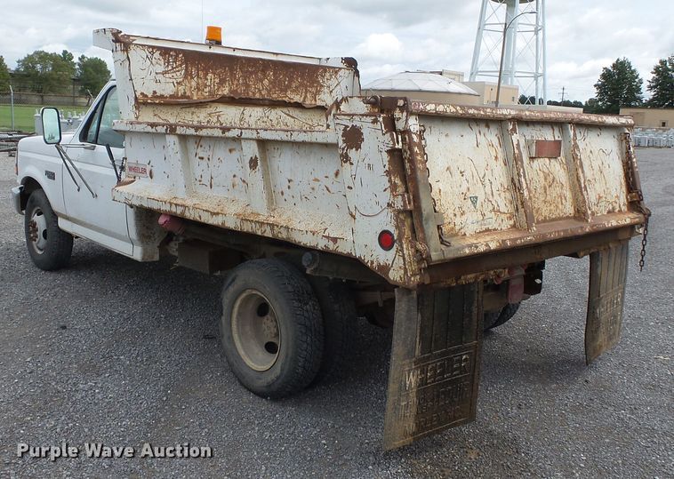 image for item DE7937 1994 Ford F350 dump bed pickup truck