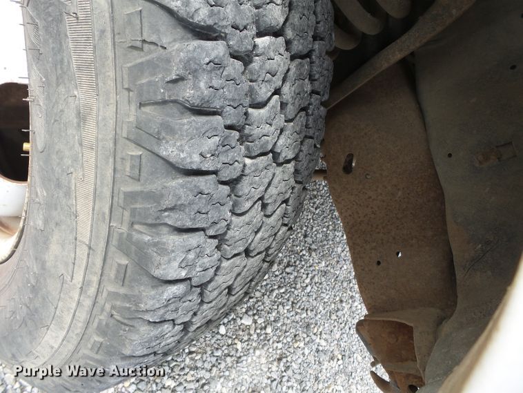 image for item DE7937 1994 Ford F350 dump bed pickup truck