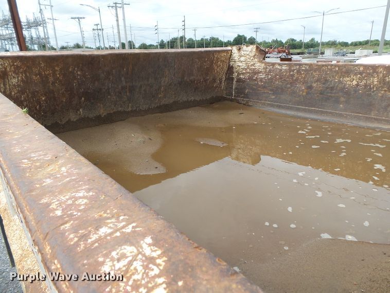 image for item DE7937 1994 Ford F350 dump bed pickup truck