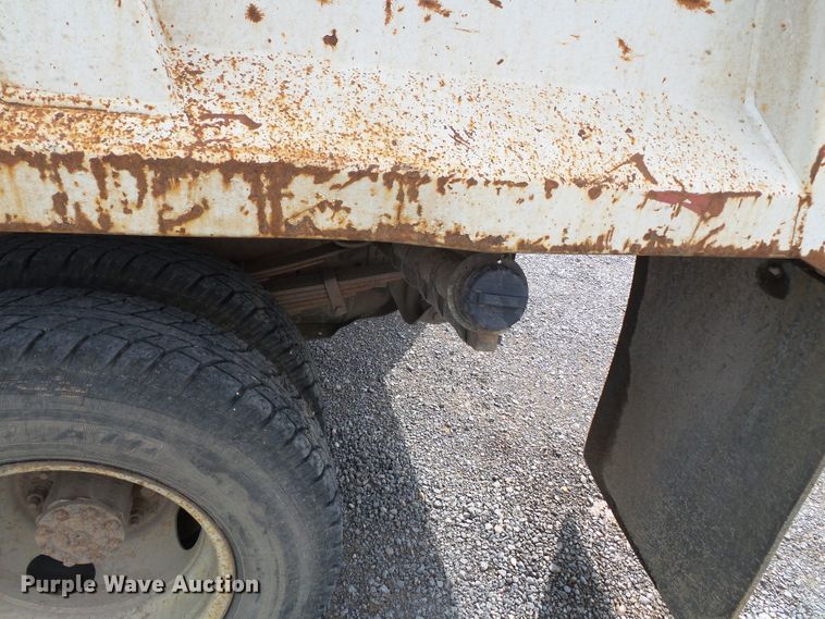 image for item DE7937 1994 Ford F350 dump bed pickup truck