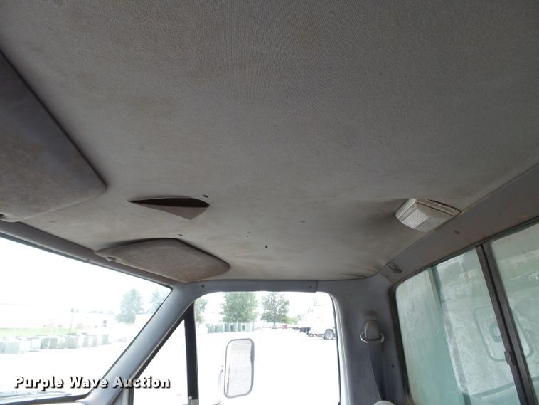 image for item DE7937 1994 Ford F350 dump bed pickup truck