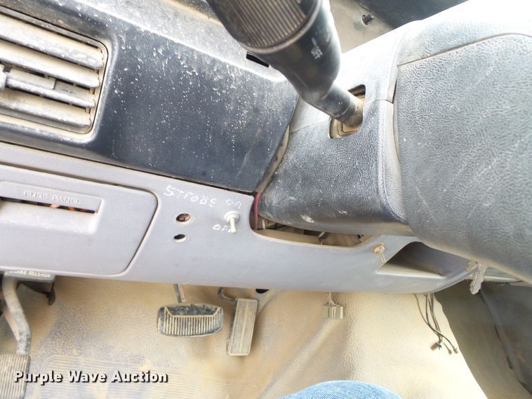 image for item DE7937 1994 Ford F350 dump bed pickup truck