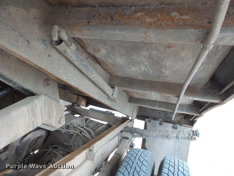 image for item DE7937 1994 Ford F350 dump bed pickup truck