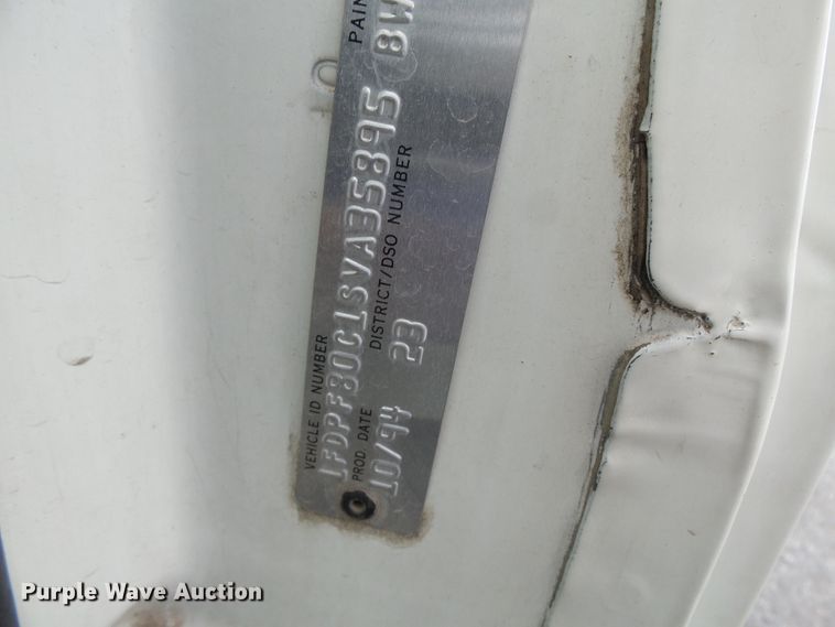 image for item DE7939 1995 Ford F700 digger derrick truck