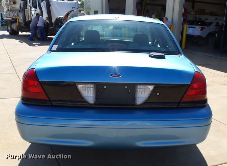 image for item DE7943 2007 Ford Crown Victoria Police Interceptor