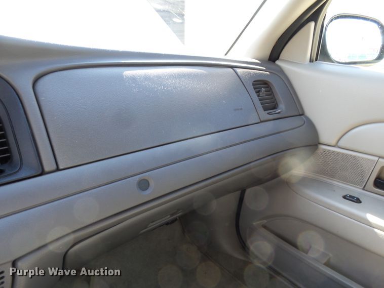 image for item DE7943 2007 Ford Crown Victoria Police Interceptor