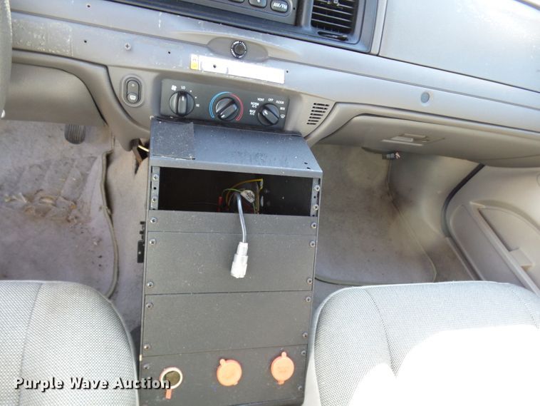 image for item DE7943 2007 Ford Crown Victoria Police Interceptor