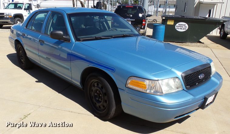 image for item DE7945 2010 Ford Crown Victoria Police Interceptor