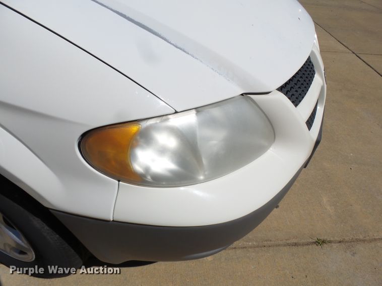 image for item DE7946 2001 Dodge Caravan van