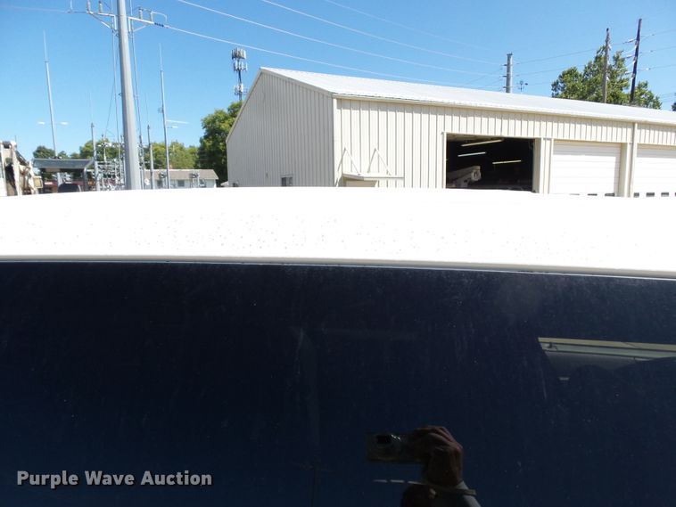 image for item DE7946 2001 Dodge Caravan van