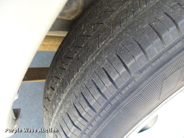 image for item DE7946 2001 Dodge Caravan van