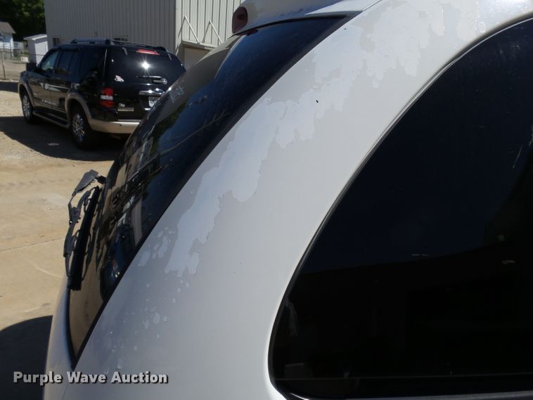 image for item DE7946 2001 Dodge Caravan van