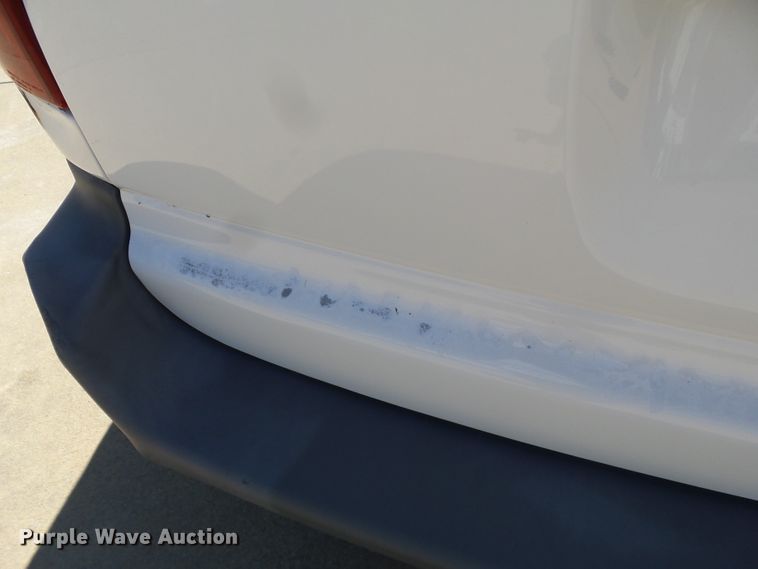 image for item DE7946 2001 Dodge Caravan van