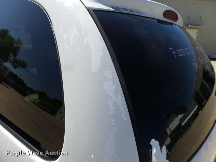 image for item DE7946 2001 Dodge Caravan van