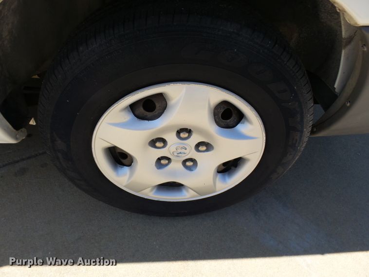 image for item DE7946 2001 Dodge Caravan van