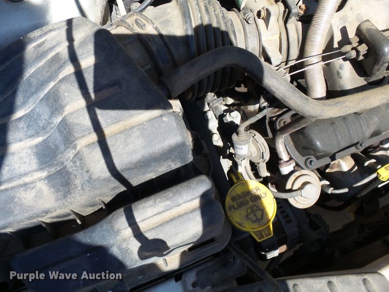 image for item DE7946 2001 Dodge Caravan van