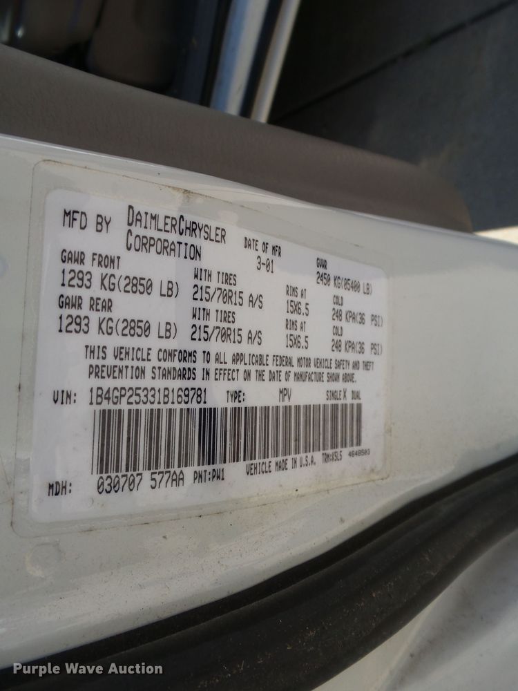 image for item DE7946 2001 Dodge Caravan van