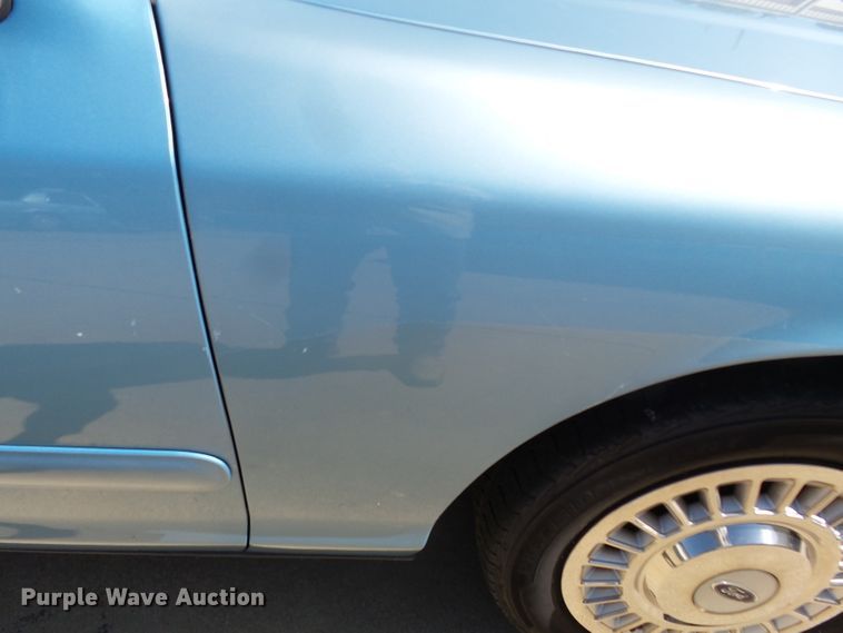 image for item DE7947 1999 Ford Crown Victoria Police Interceptor