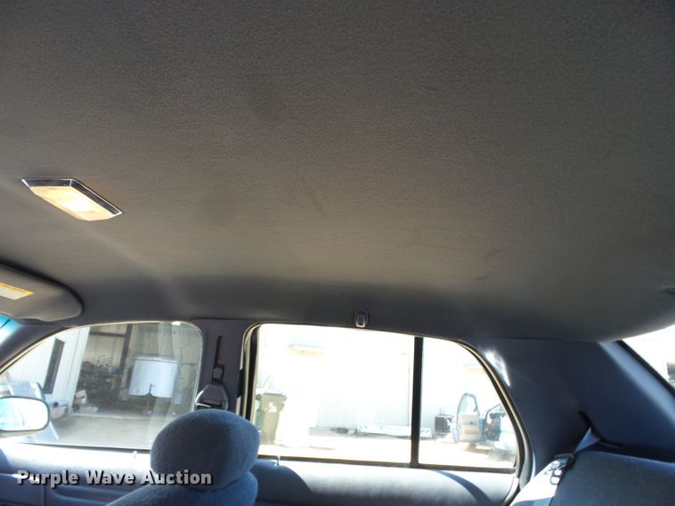 image for item DE7947 1999 Ford Crown Victoria Police Interceptor