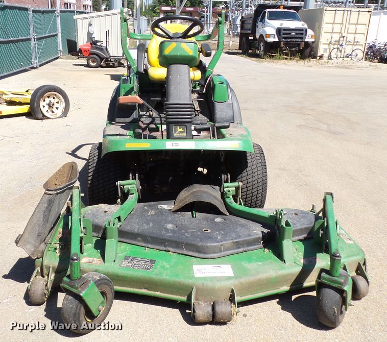 image for item DE7948 2001 John Deere 1445 lawn mower