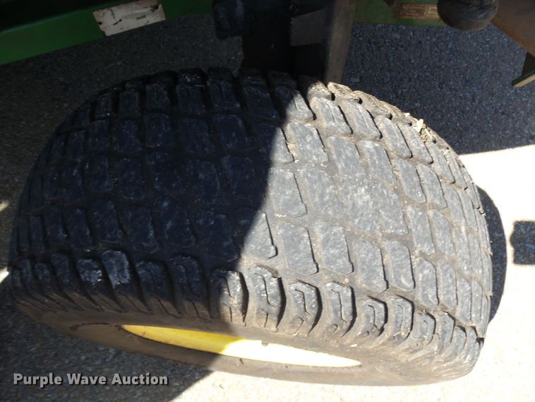 image for item DE7948 2001 John Deere 1445 lawn mower