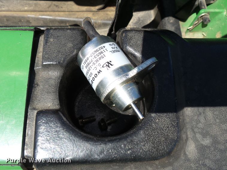 image for item DE7948 2001 John Deere 1445 lawn mower