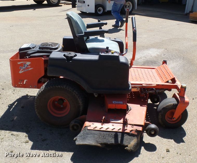 image for item DE7951 2009 Bad Boy Z Pro ZTR lawn mower