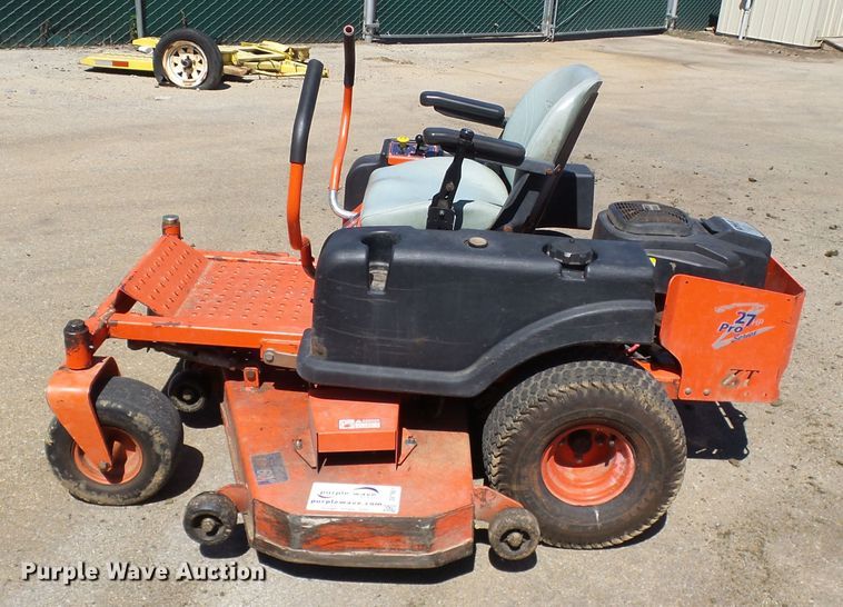 image for item DE7951 2009 Bad Boy Z Pro ZTR lawn mower