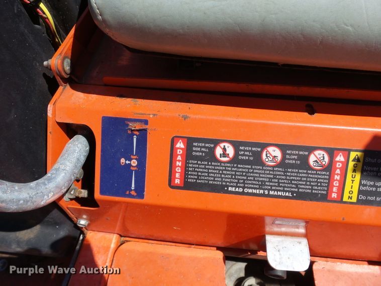 image for item DE7951 2009 Bad Boy Z Pro ZTR lawn mower