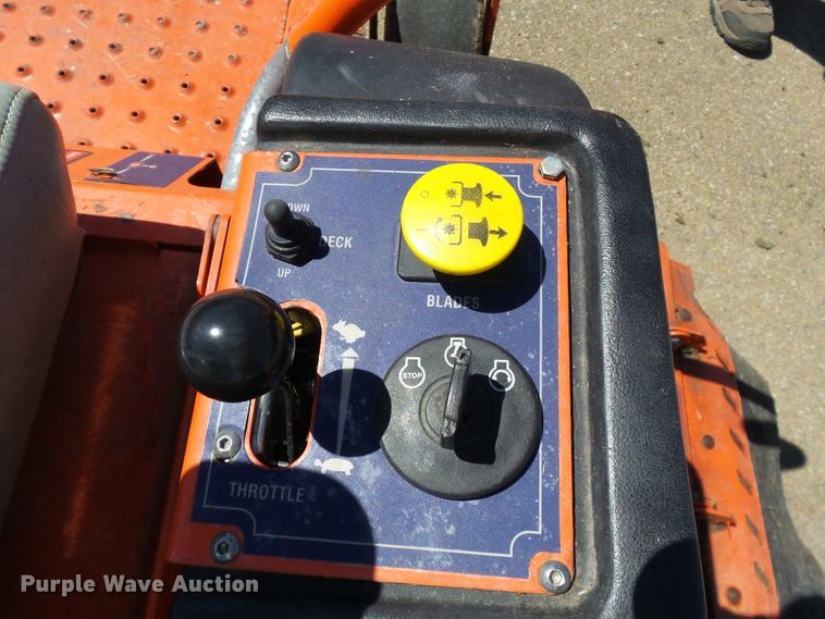 image for item DE7951 2009 Bad Boy Z Pro ZTR lawn mower