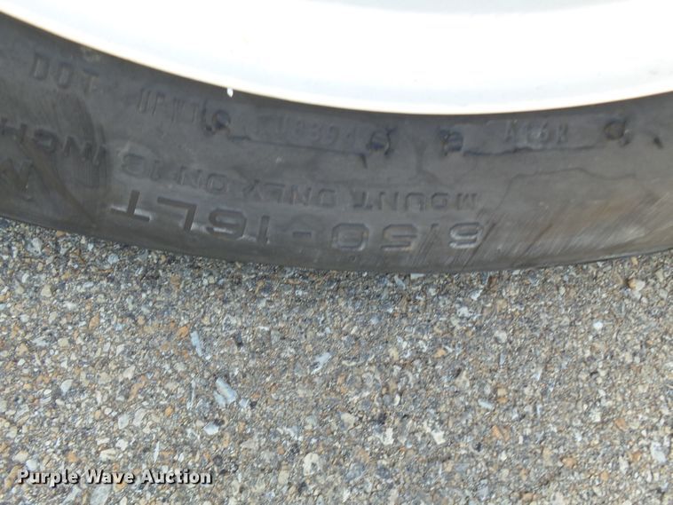 image for item DE7953 1972 United Tractor G40C tug