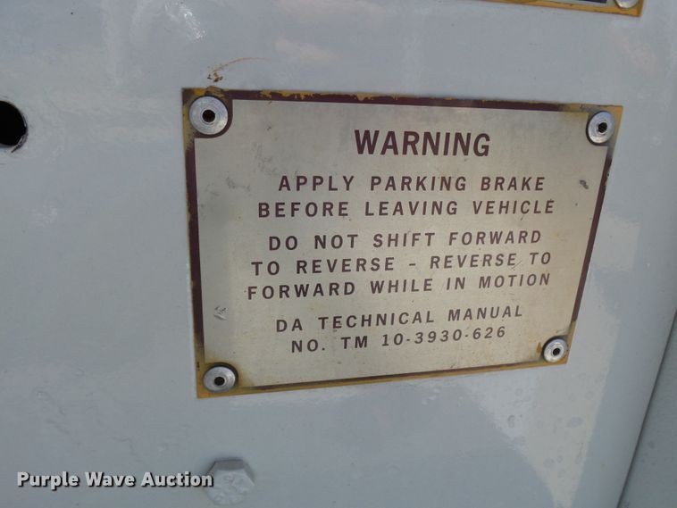 image for item DE7953 1972 United Tractor G40C tug