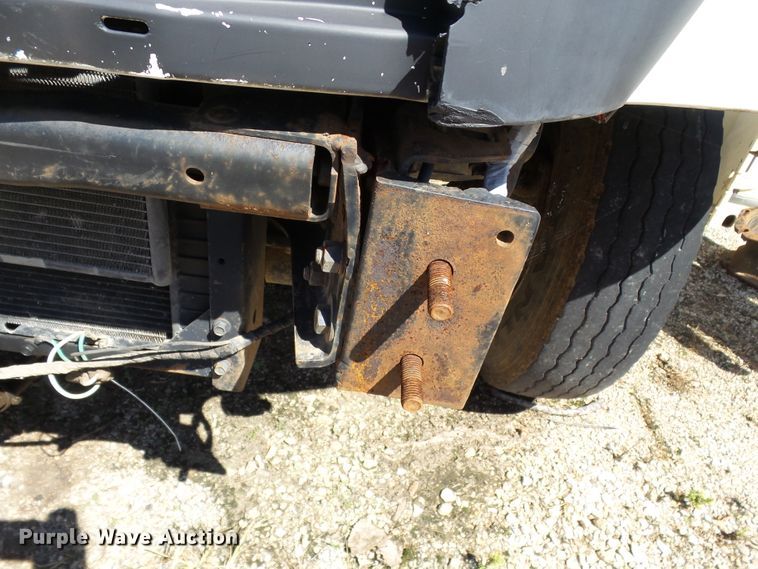 image for item DE7955 2004 Ford F750 Super Duty dump truck