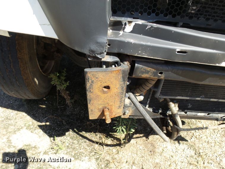 image for item DE7955 2004 Ford F750 Super Duty dump truck