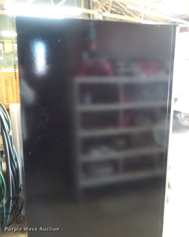 image for item DE7956 Automatic Products 112 vending machine