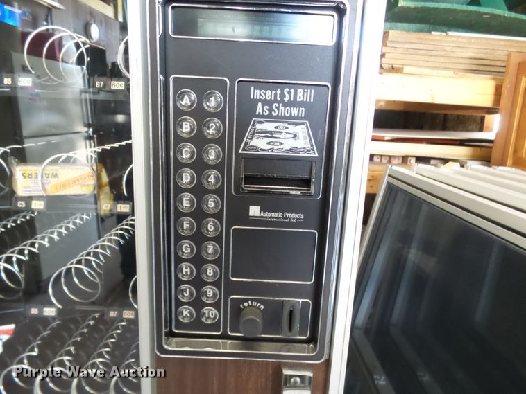 image for item DE7956 Automatic Products 112 vending machine