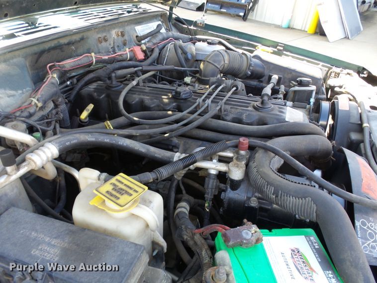 image for item DE7957 2001 Jeep Cherokee SUV