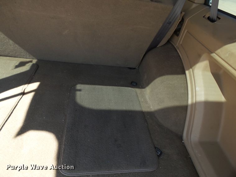 image for item DE7957 2001 Jeep Cherokee SUV