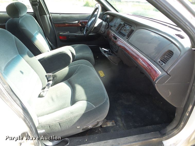 image for item DG0171 2000 Mercury Grand Marquis LS