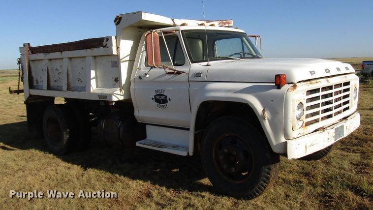 image for item DG1392 1977 Ford F600 dump truck