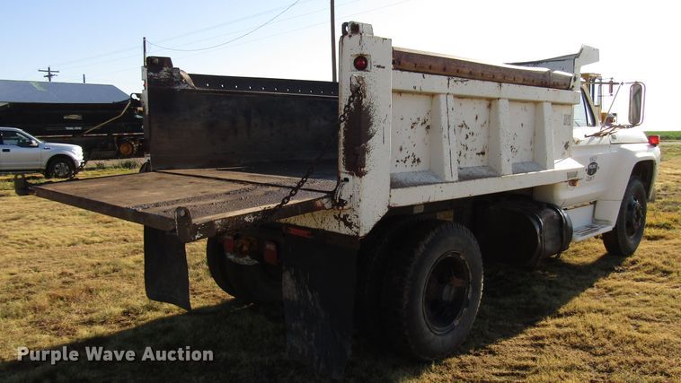 image for item DG1392 1977 Ford F600 dump truck