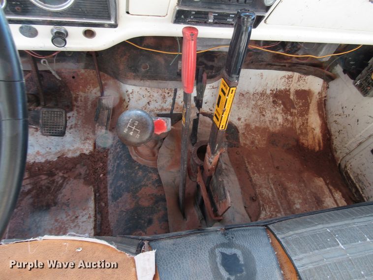 image for item DG1392 1977 Ford F600 dump truck