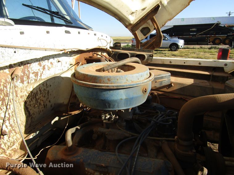 image for item DG1392 1977 Ford F600 dump truck
