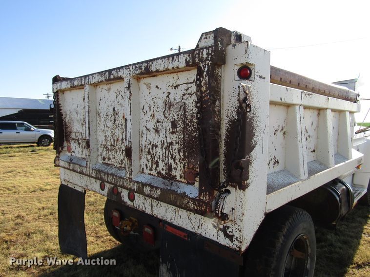 image for item DG1392 1977 Ford F600 dump truck