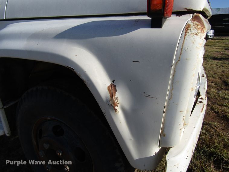 image for item DG1392 1977 Ford F600 dump truck