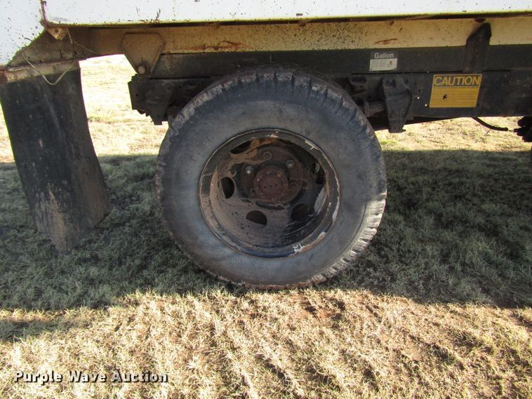 image for item DG1392 1977 Ford F600 dump truck