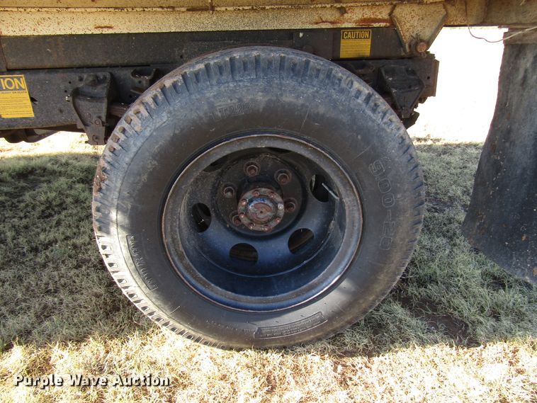 image for item DG1392 1977 Ford F600 dump truck