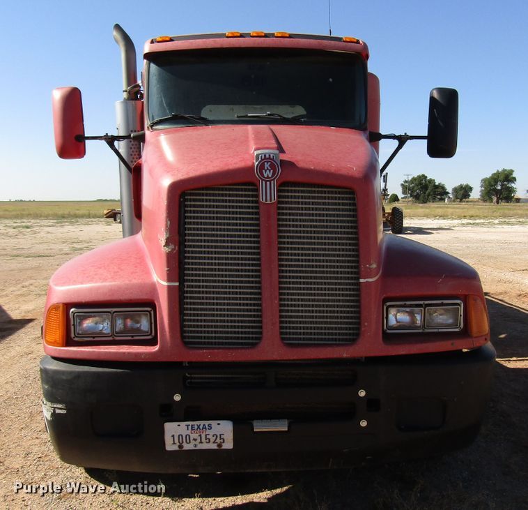 image for item DG1395 1992 Kenworth T600 dump truck