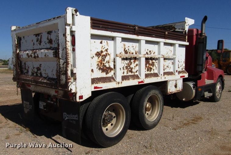 image for item DG1395 1992 Kenworth T600 dump truck