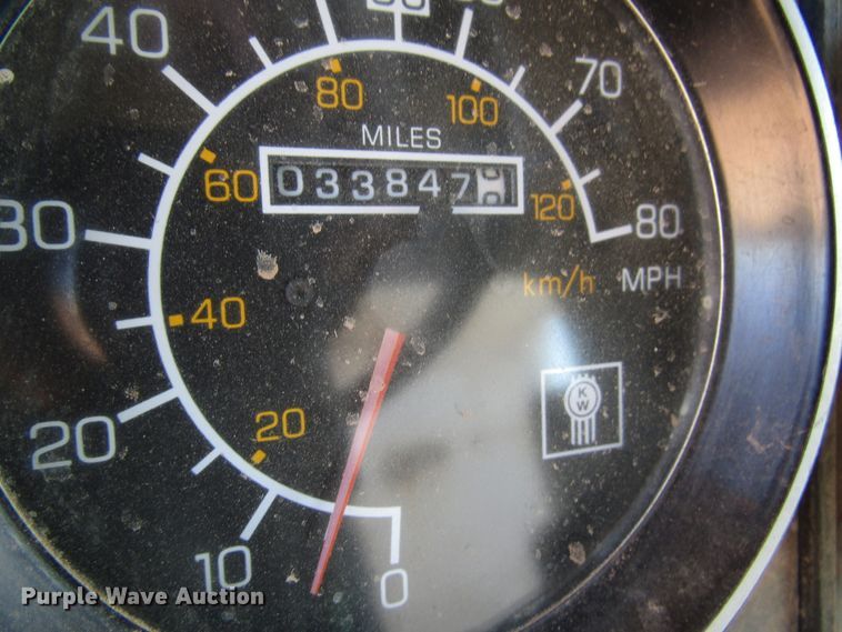 image for item DG1395 1992 Kenworth T600 dump truck